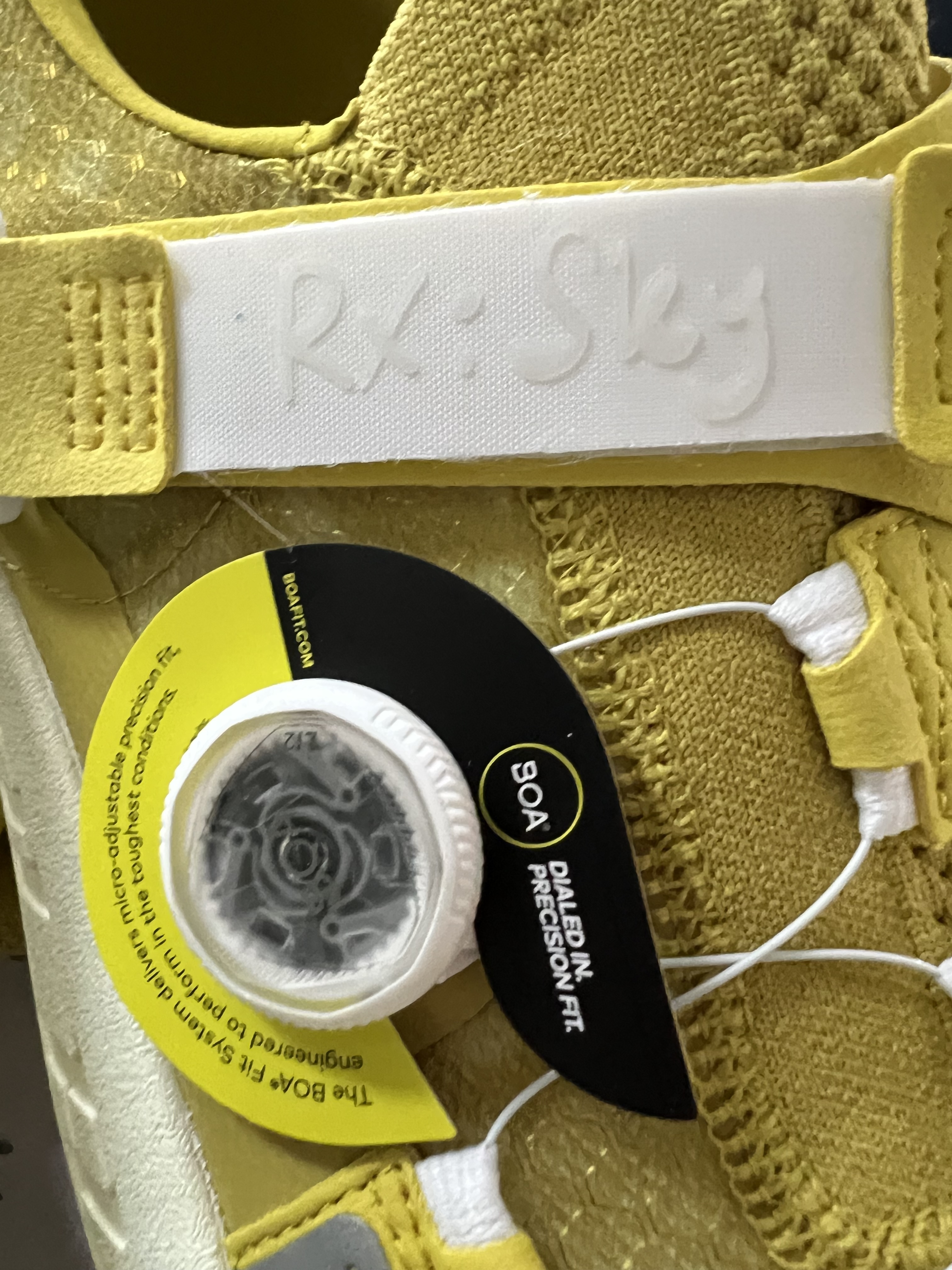 the boa li2 fit system dial on the speedland rx:sky