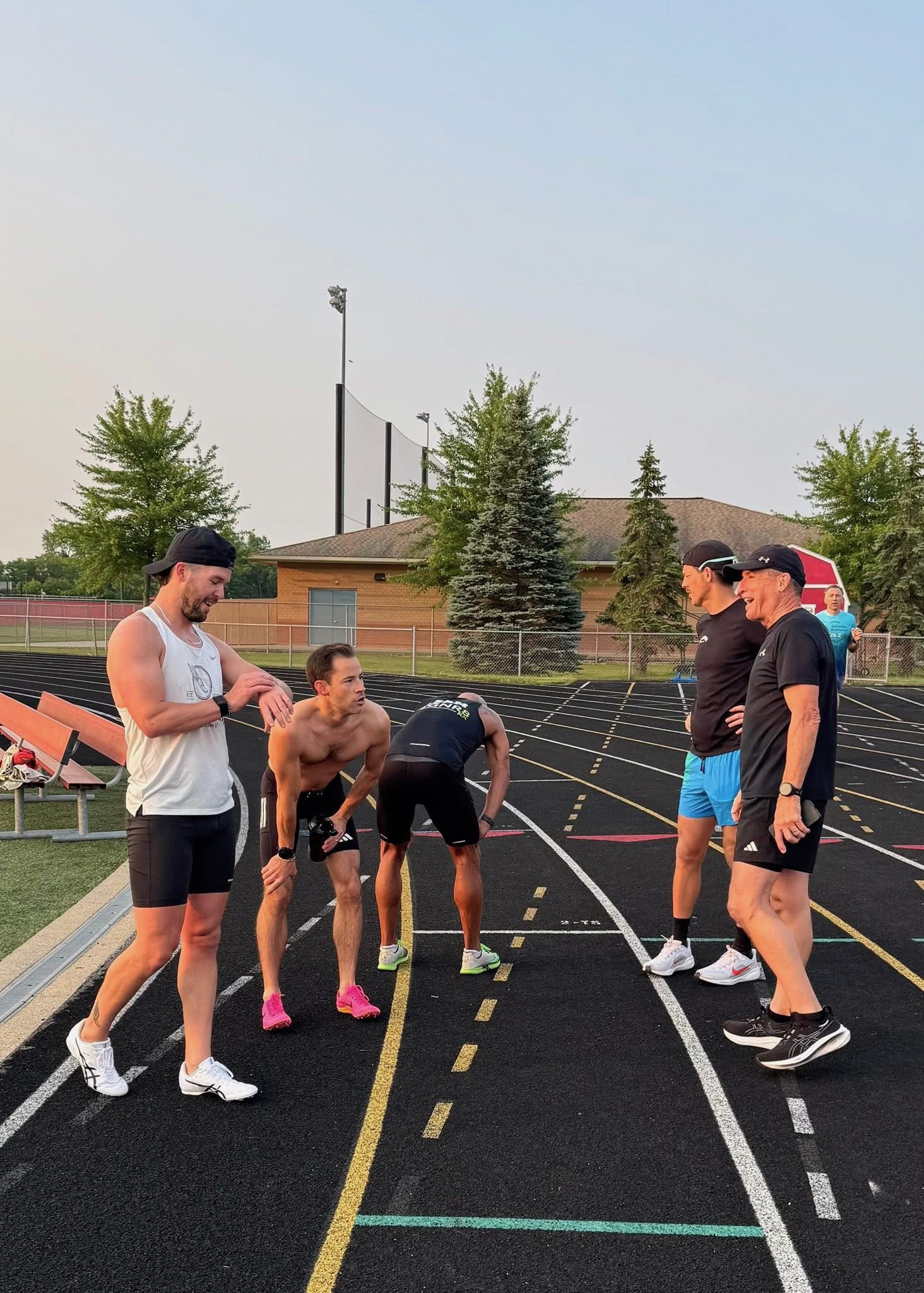 runners battling on the track in indianapolis